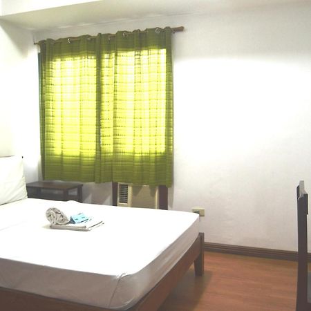Isabelle Royale Paranaque Paranaque City Екстер'єр фото