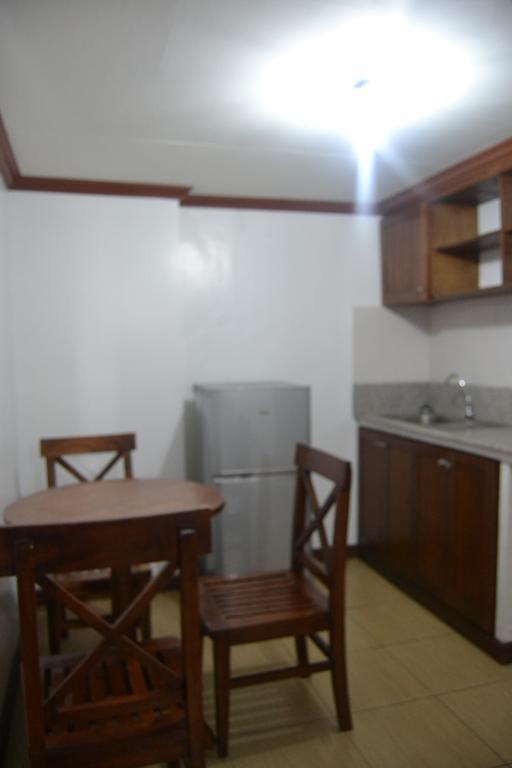Isabelle Royale Paranaque Paranaque City Екстер'єр фото