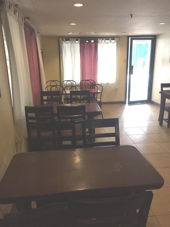 Isabelle Royale Paranaque Paranaque City Екстер'єр фото