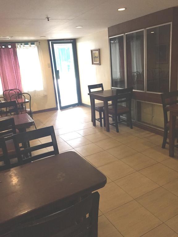 Isabelle Royale Paranaque Paranaque City Екстер'єр фото
