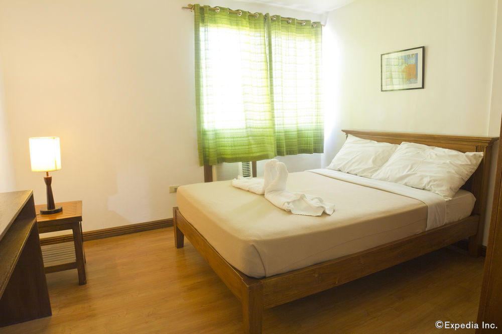Isabelle Royale Paranaque Paranaque City Екстер'єр фото