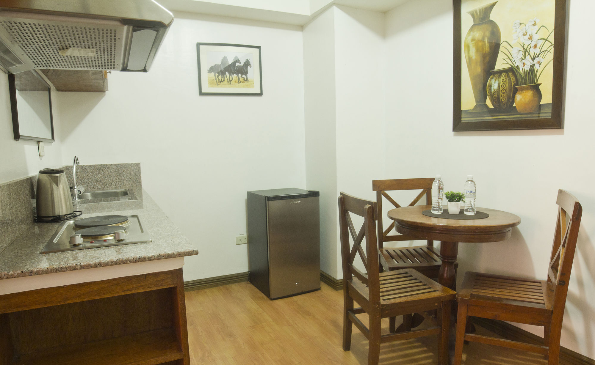 Isabelle Royale Paranaque Paranaque City Екстер'єр фото