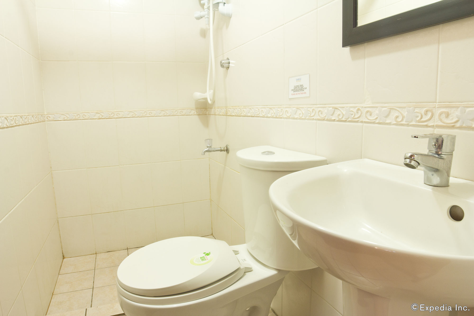 Isabelle Royale Paranaque Paranaque City Екстер'єр фото